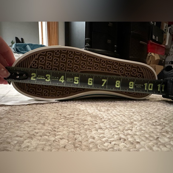 Authentic Gucci 1977 black/peach floral sneakers womens sz 39 - Picture 15 of 15